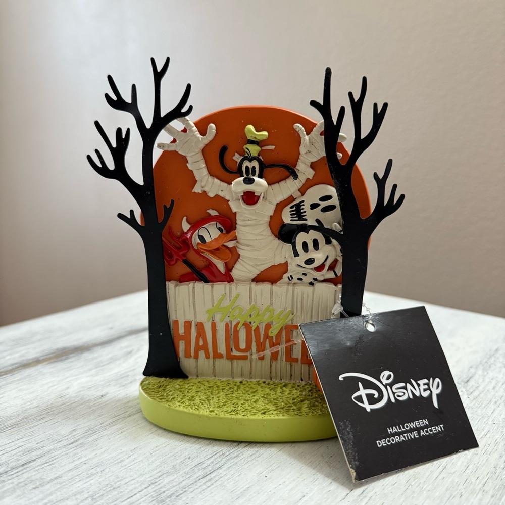 Disney Halloween table decor
